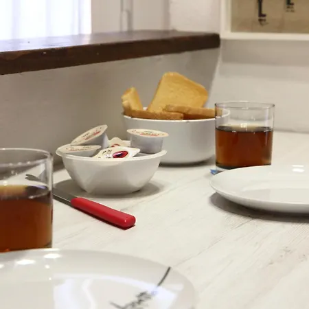 De Angeli Apartamento Milão