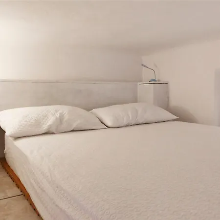 De Angeli Apartment *